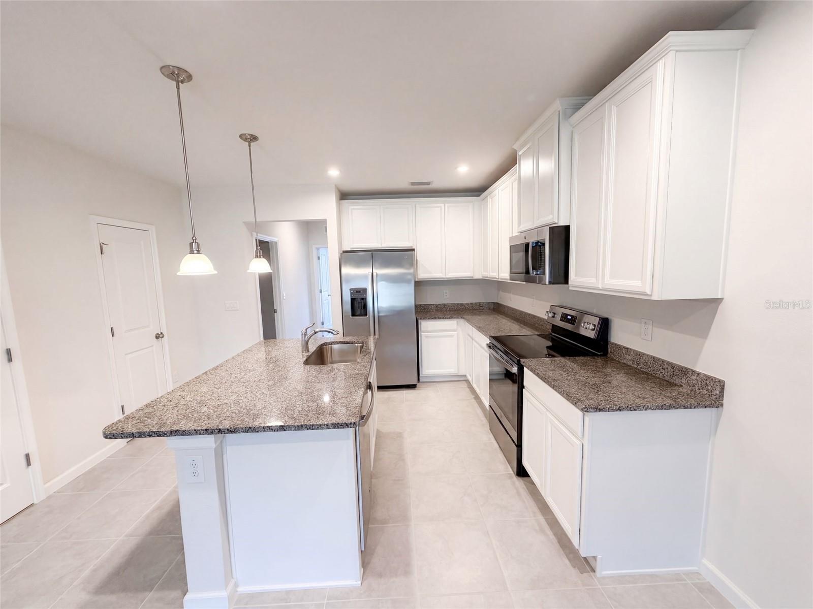 17917 TURNING LEAF CIR