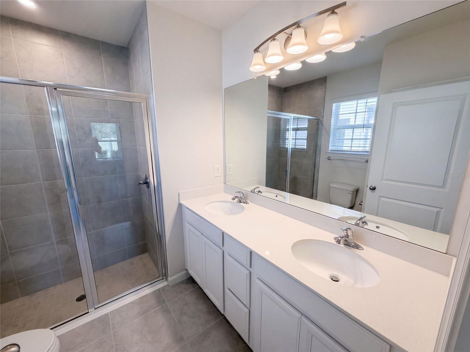 17917 TURNING LEAF CIR