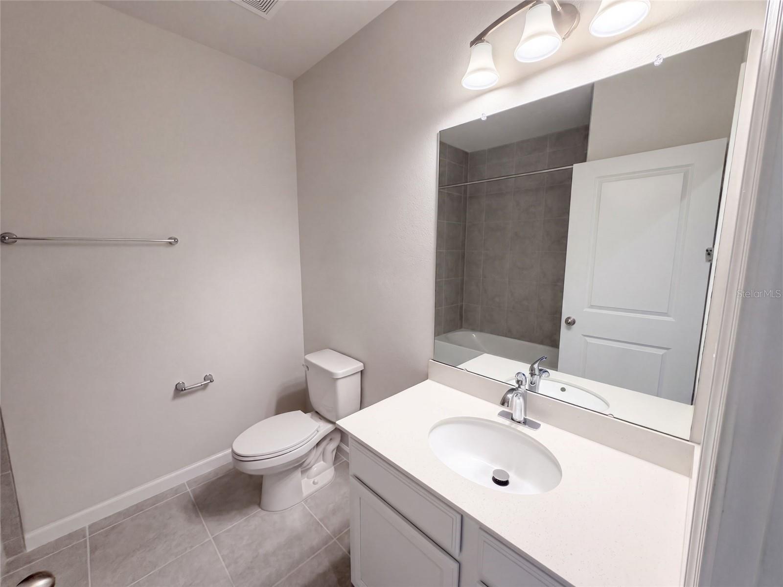 17917 TURNING LEAF CIR