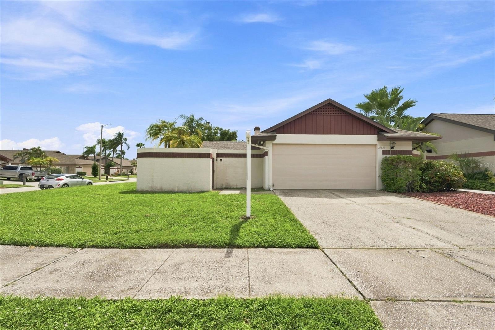 10836 VENICE CIR