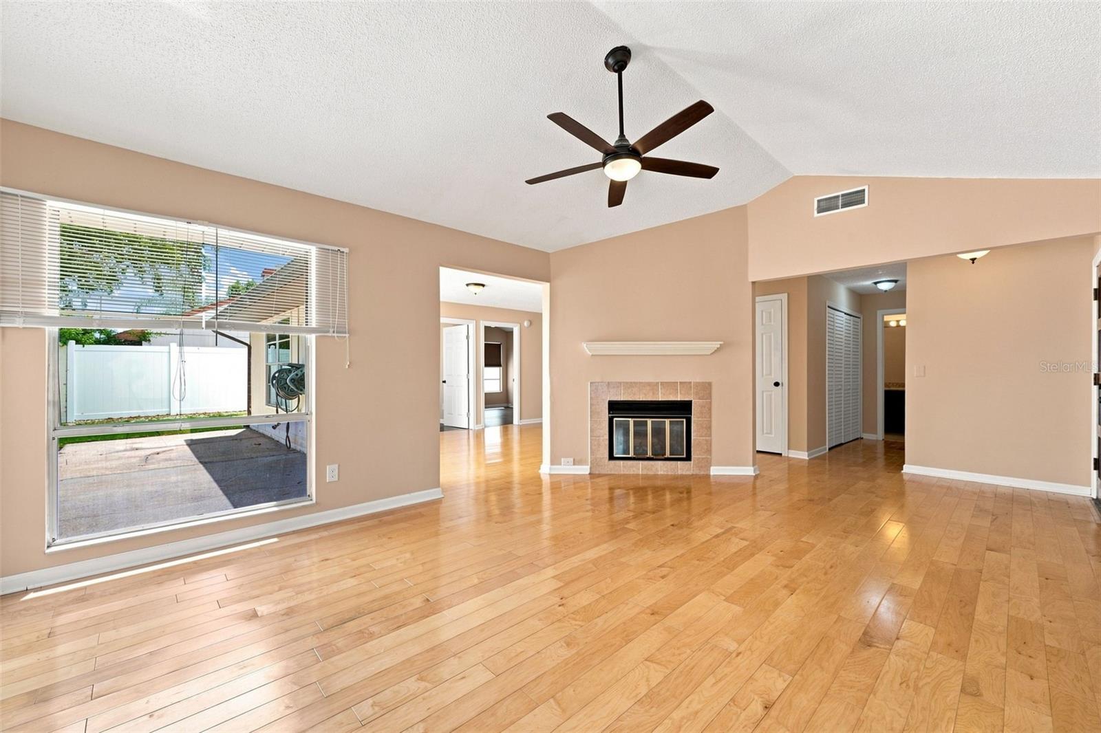 10836 VENICE CIR