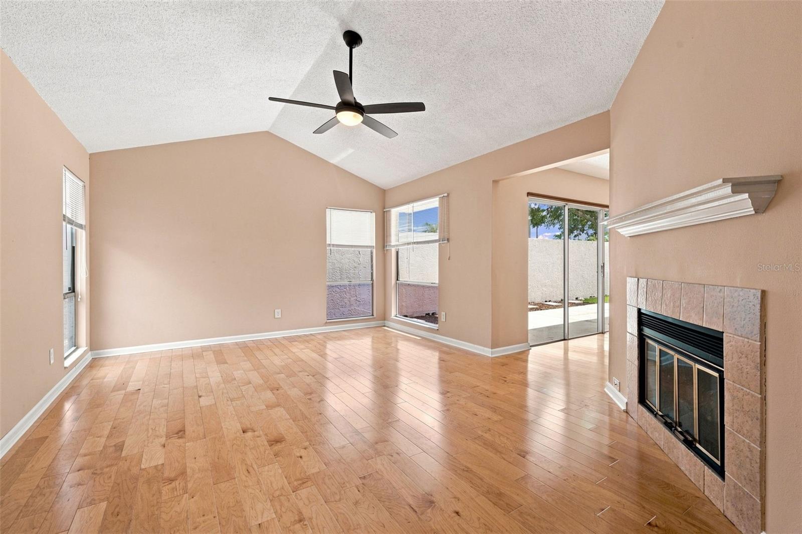 10836 VENICE CIR