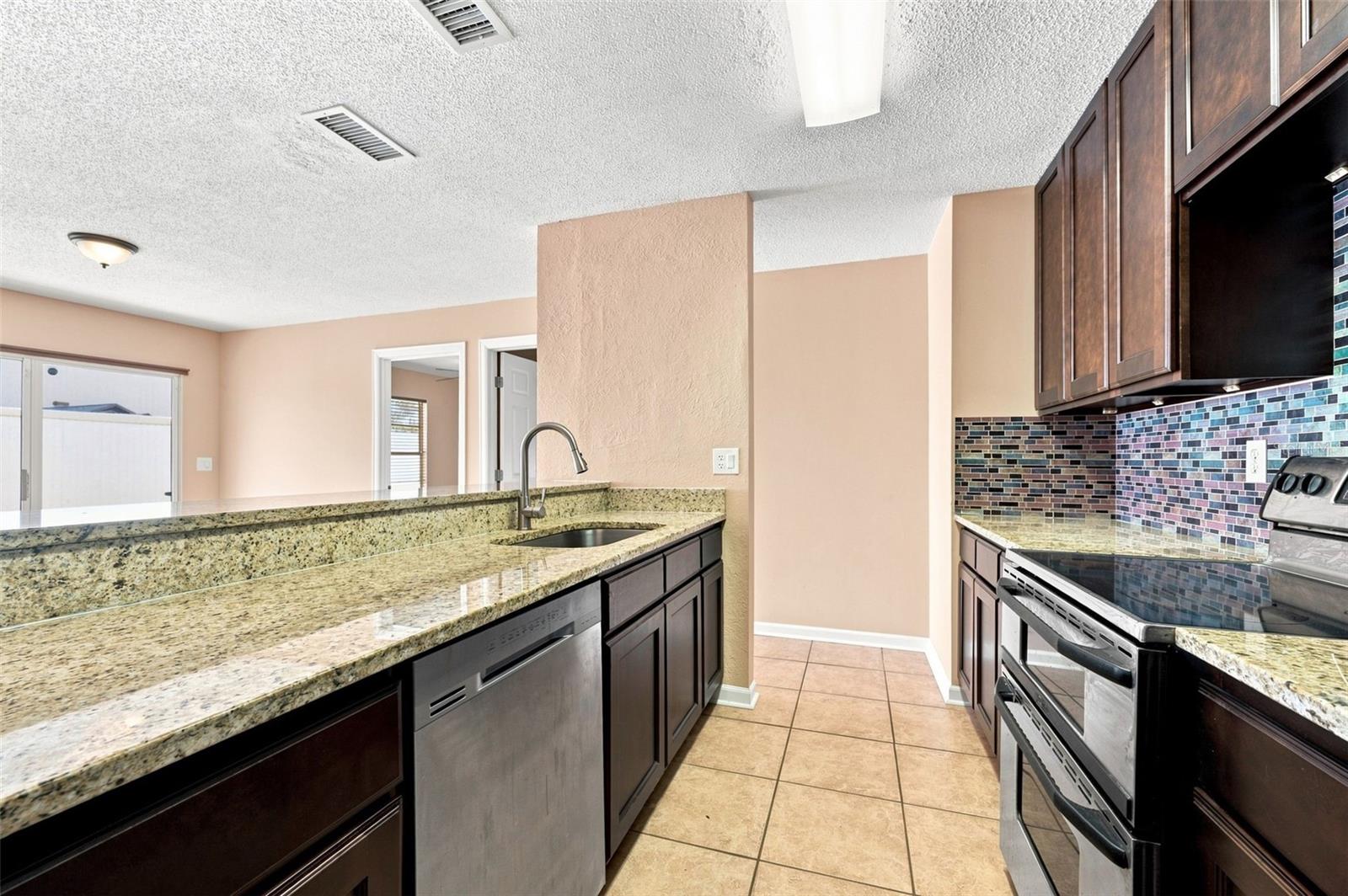 10836 VENICE CIR