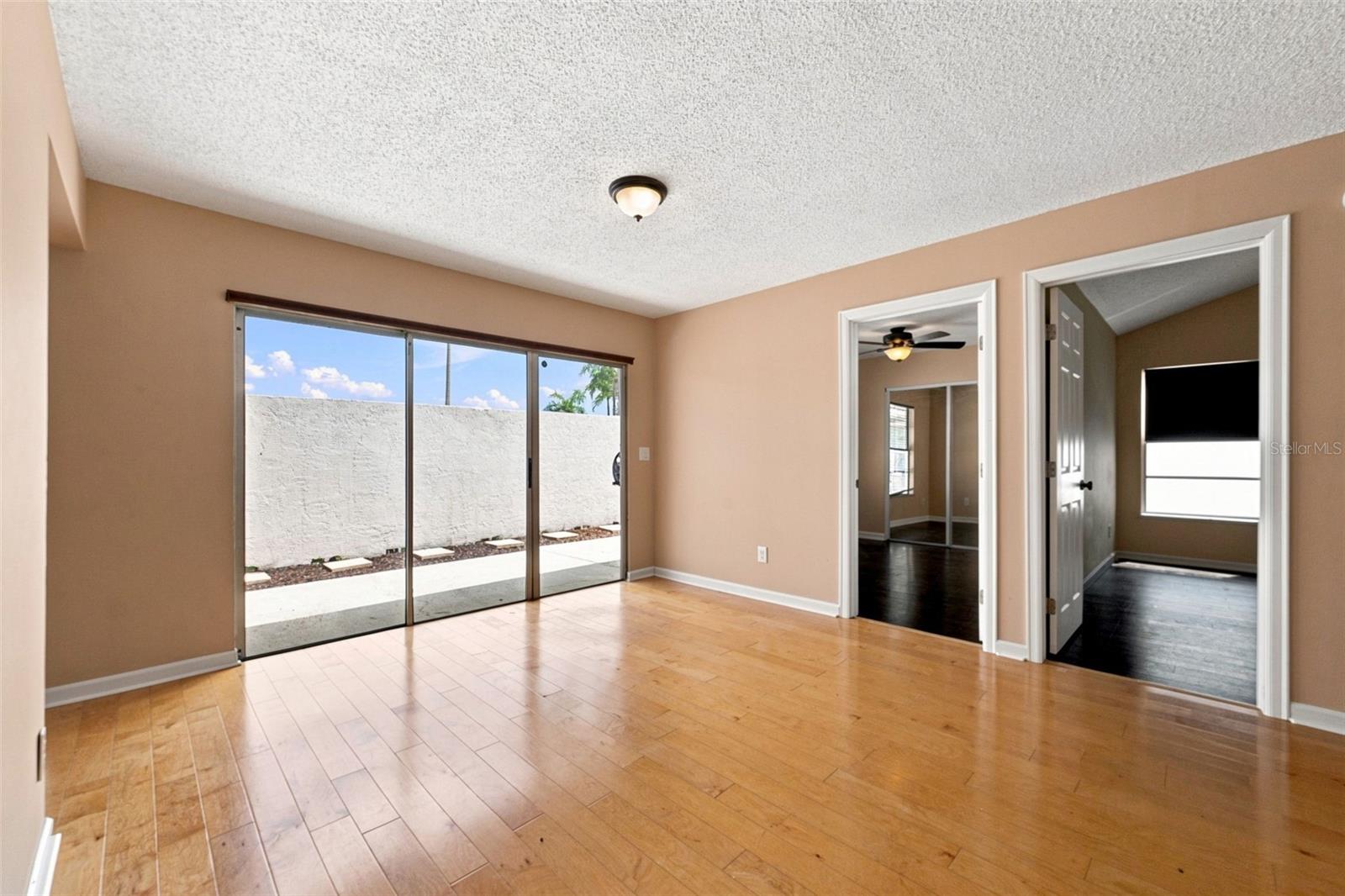 10836 VENICE CIR