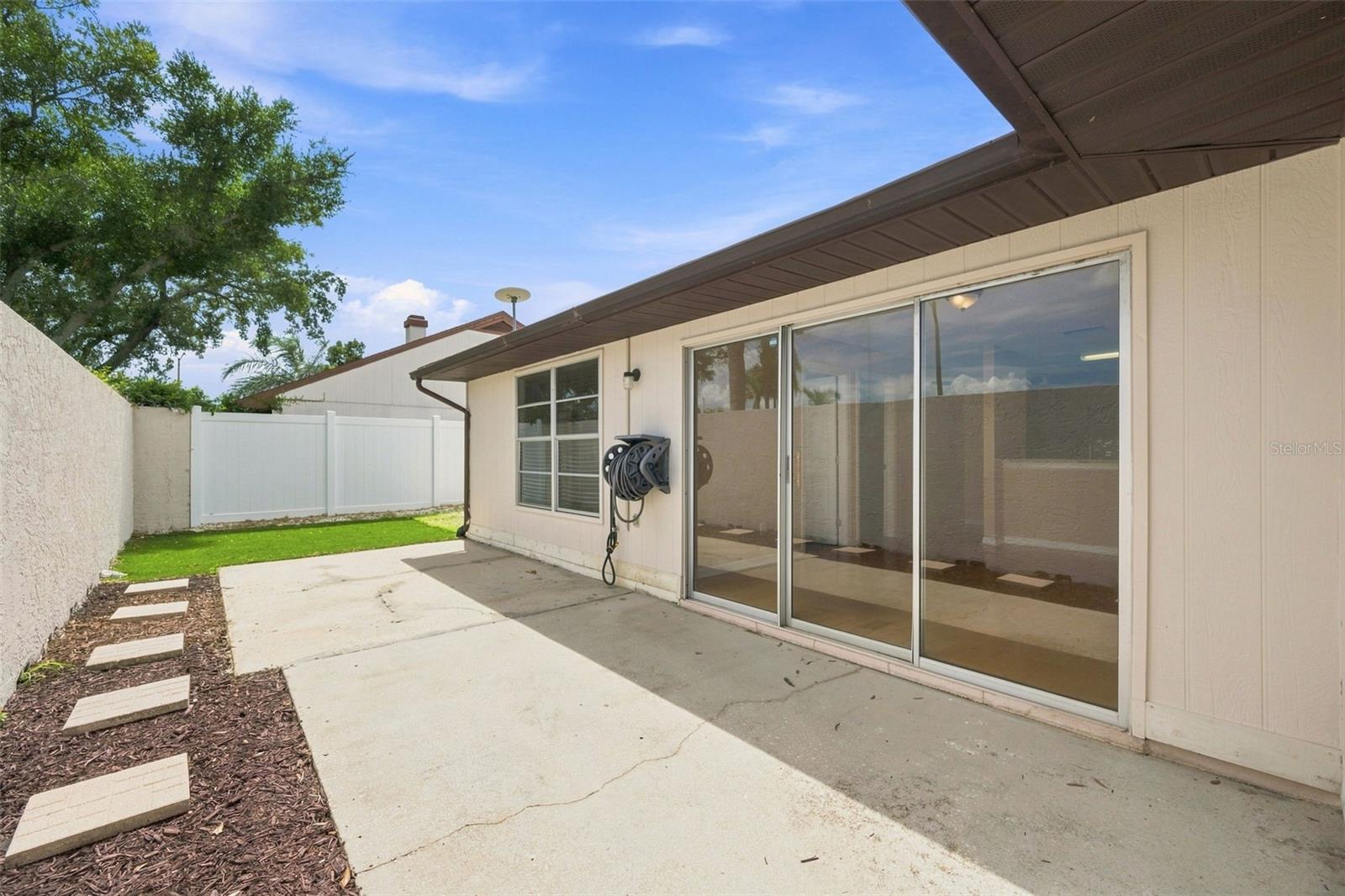 10836 VENICE CIR