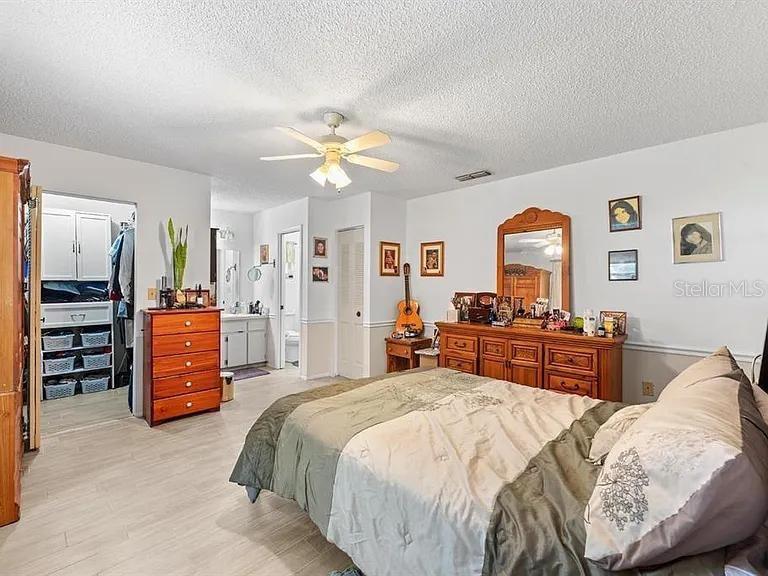 11404 STANSBERRY DR