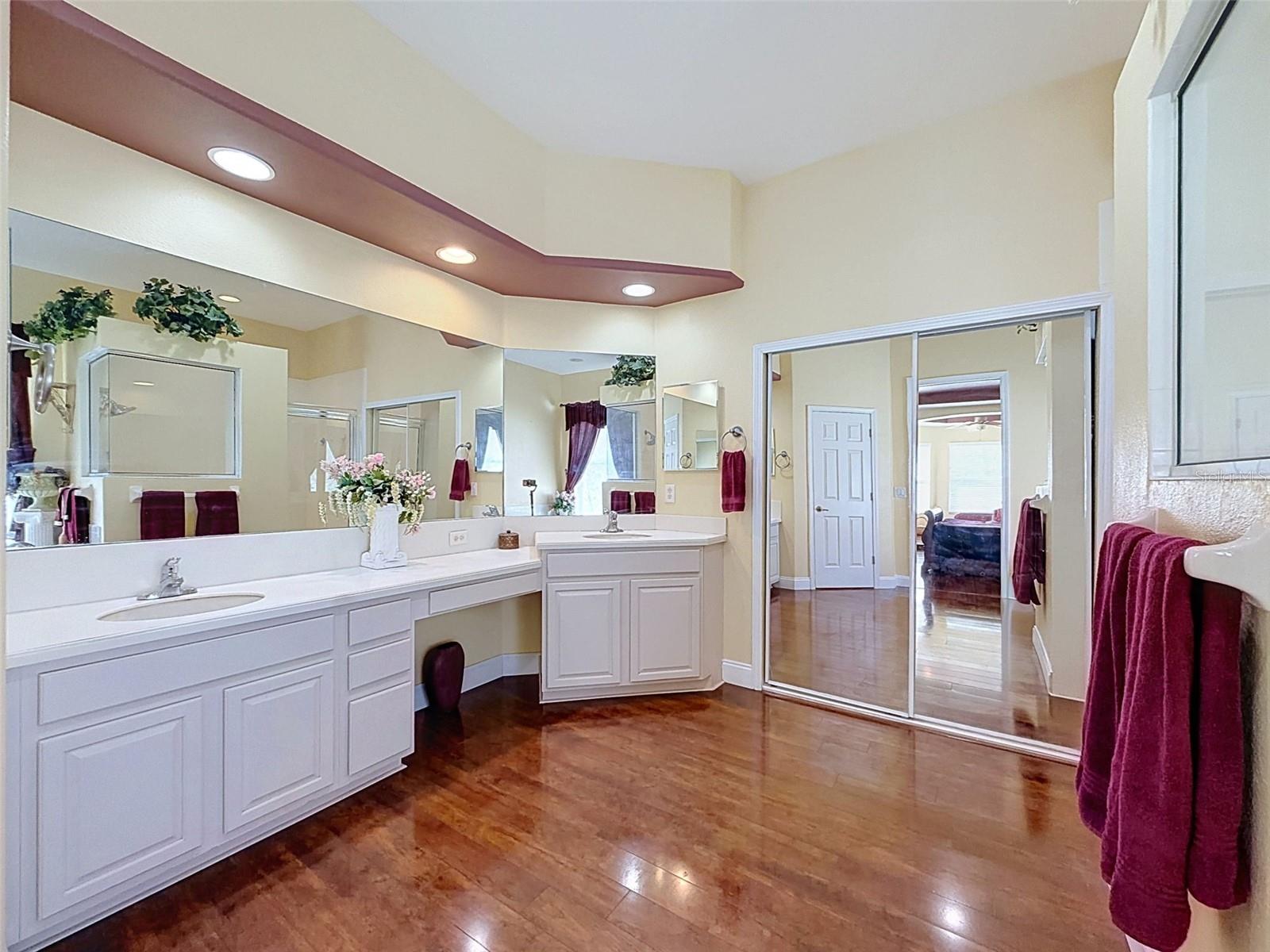 11352 OYSTER BAY CIR