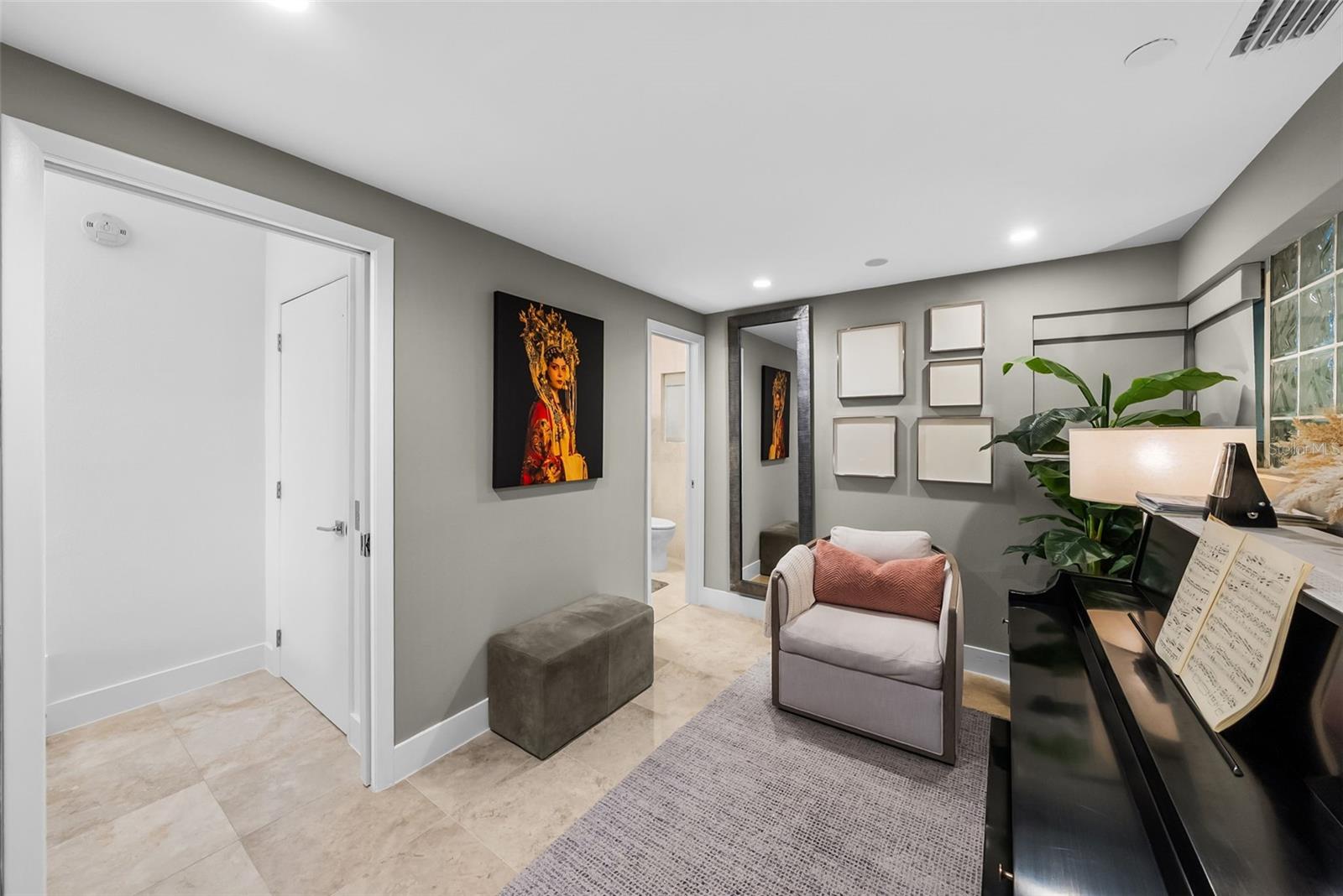 4950 BAYSHORE BLVD #25D