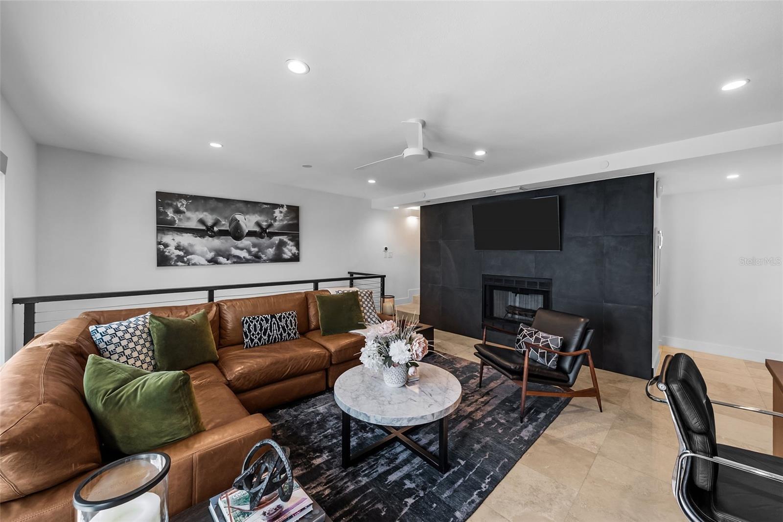 4950 BAYSHORE BLVD #25D