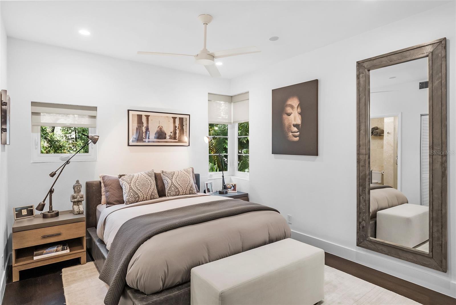 4950 BAYSHORE BLVD #25D