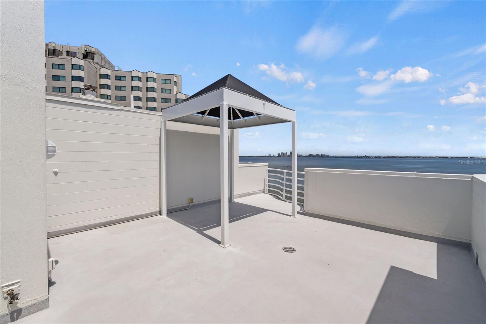 4950 BAYSHORE BLVD #25D