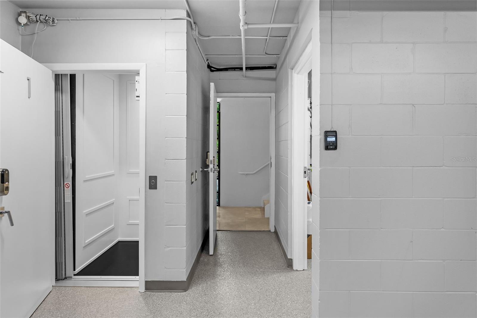 4950 BAYSHORE BLVD #25D