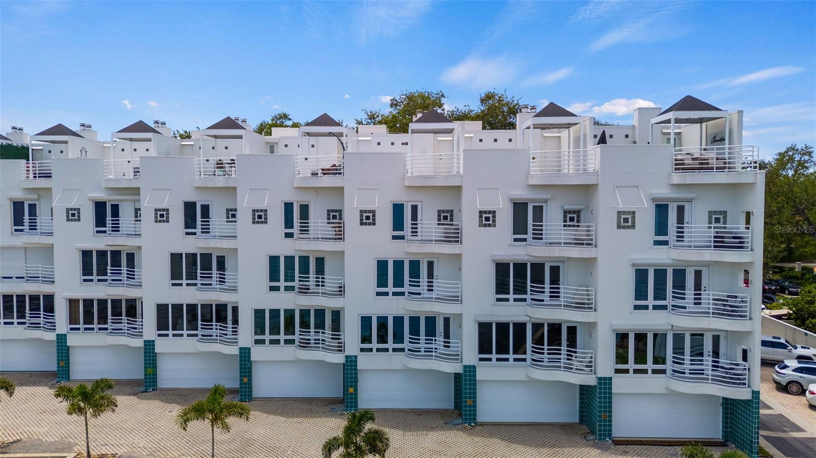 4950 BAYSHORE BLVD #25D