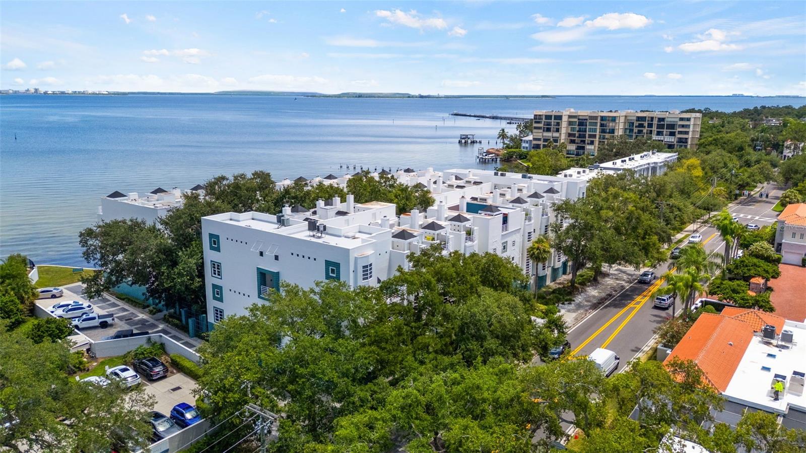 4950 BAYSHORE BLVD #25D