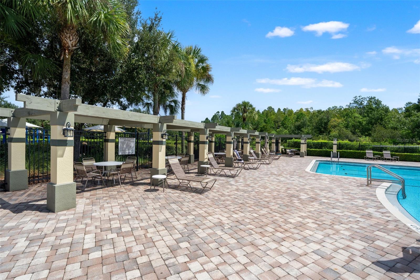 1723 WHITEWILLOW DR