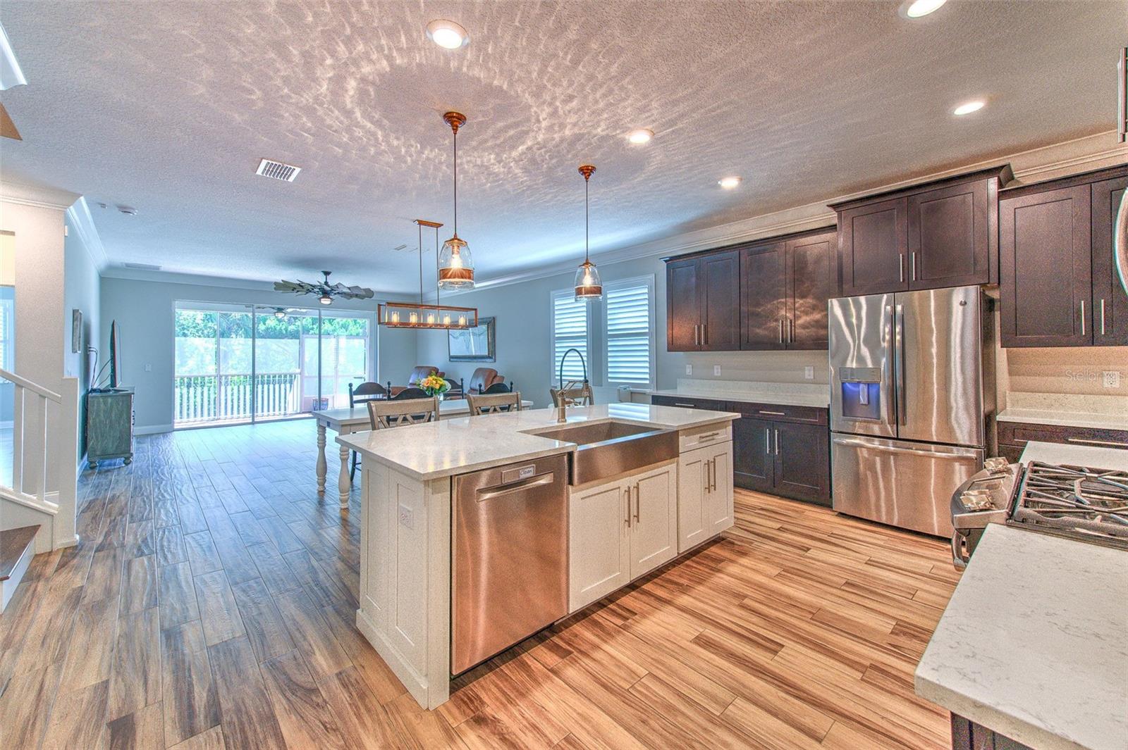 911 SEAGRAPE DR
