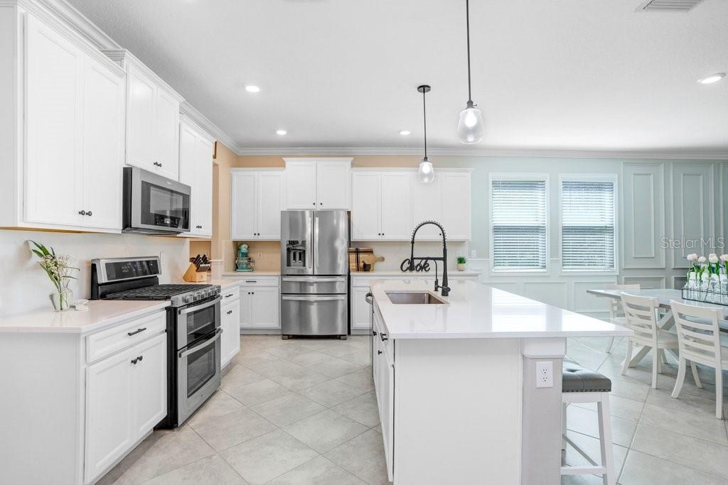 8721 SAVORY WALK DR