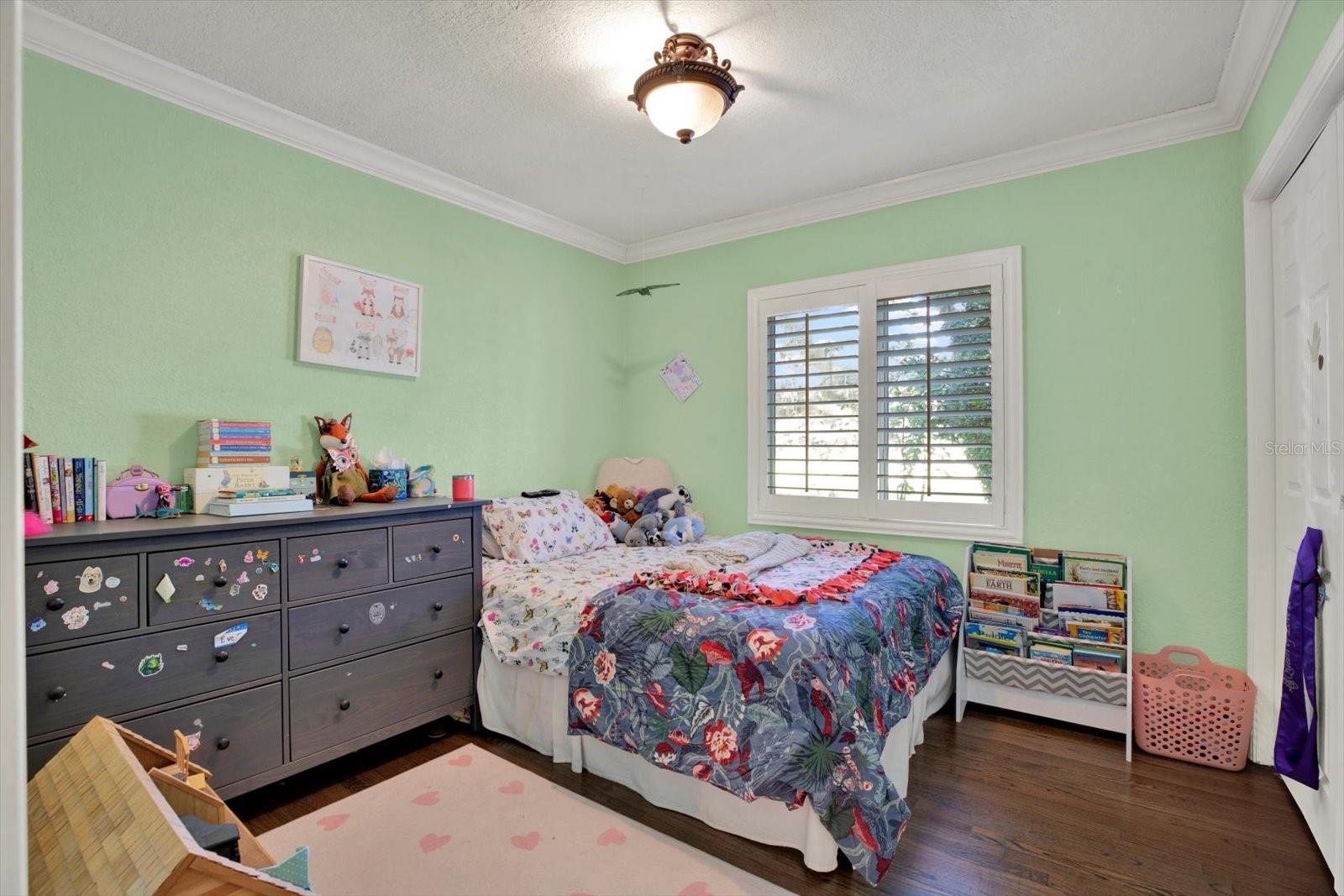 302 BELLE TERRE AVE