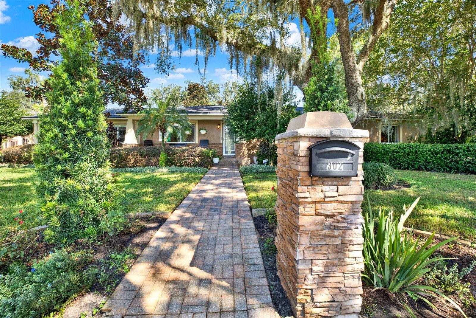 302 BELLE TERRE AVE