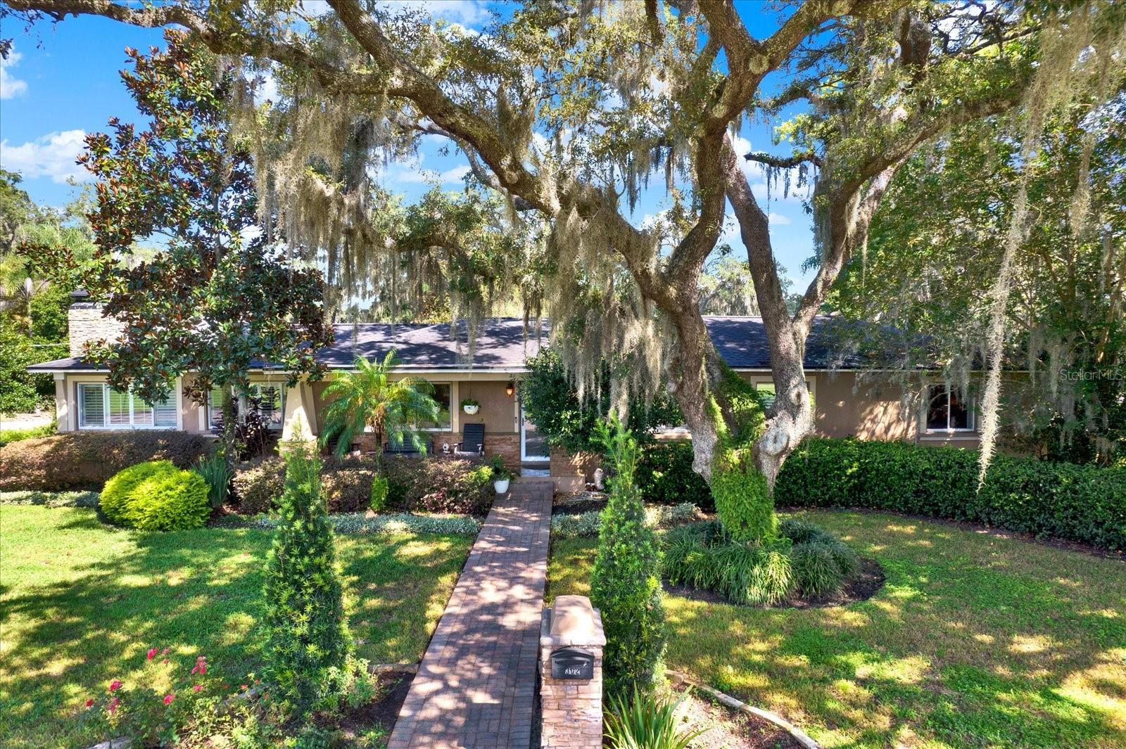 302 BELLE TERRE AVE