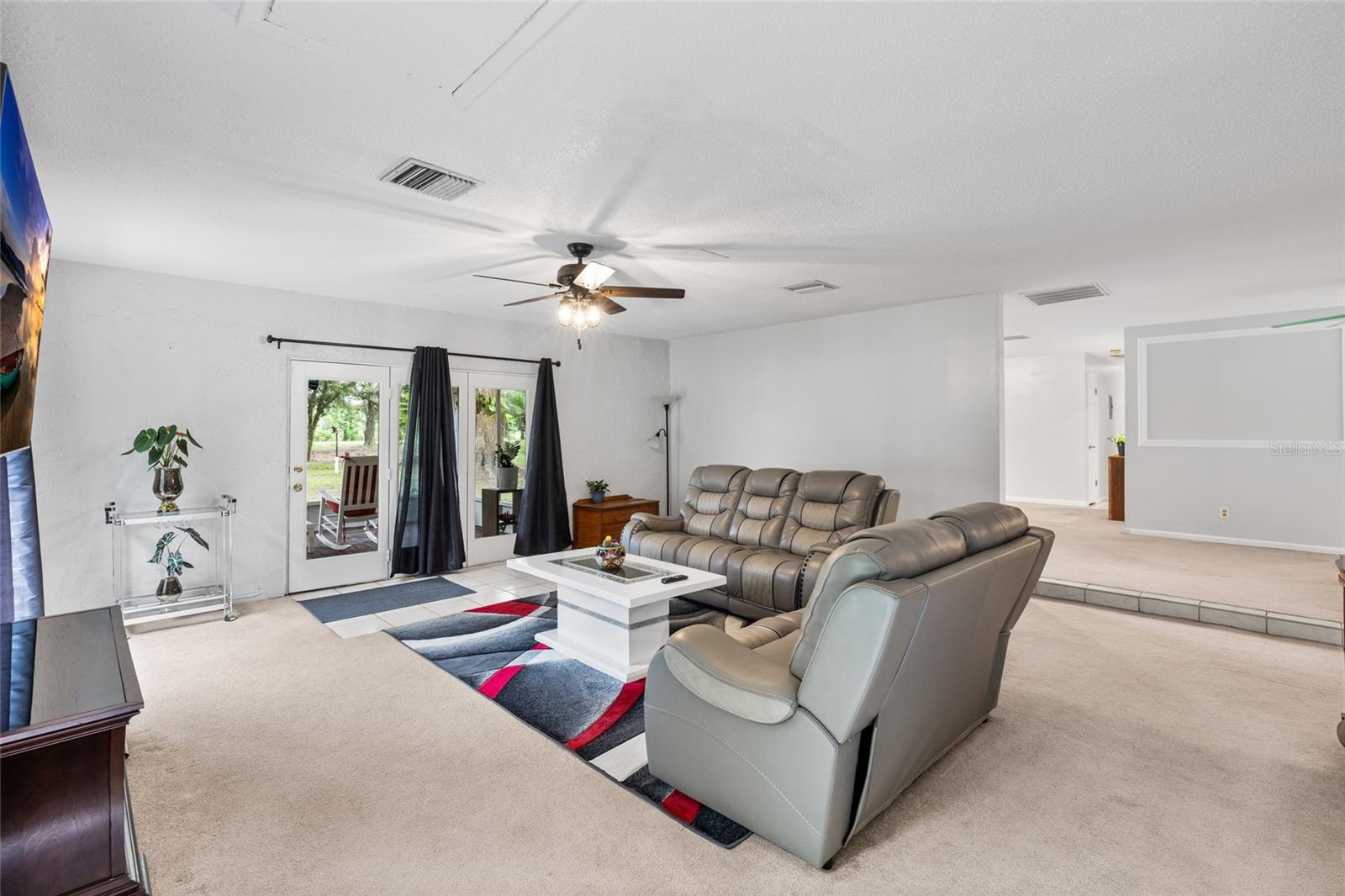 7402 W KNIGHTS GRIFFIN RD
