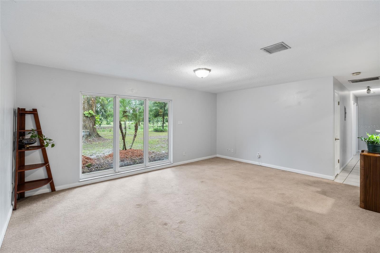 7402 W KNIGHTS GRIFFIN RD