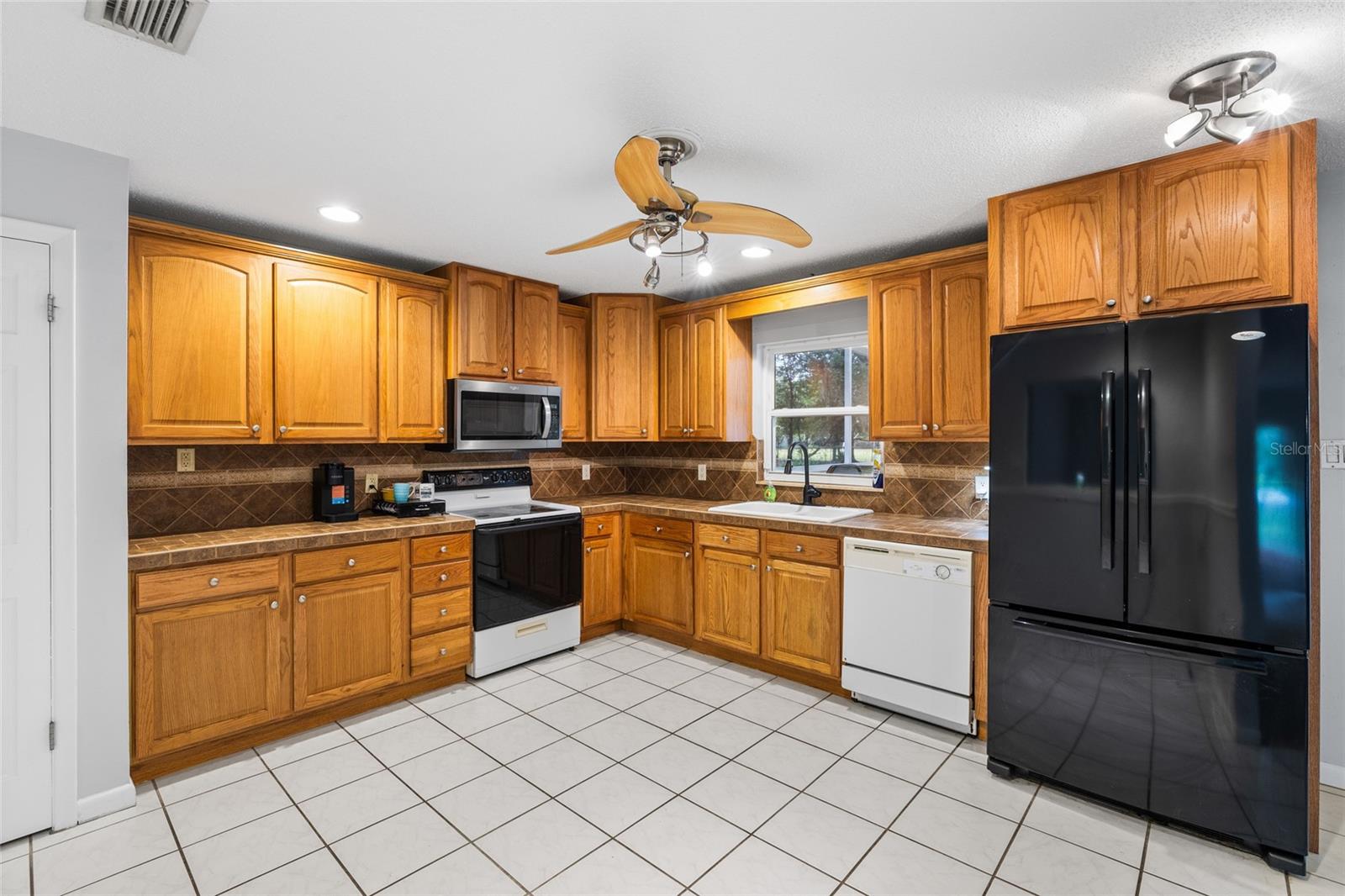 7402 W KNIGHTS GRIFFIN RD