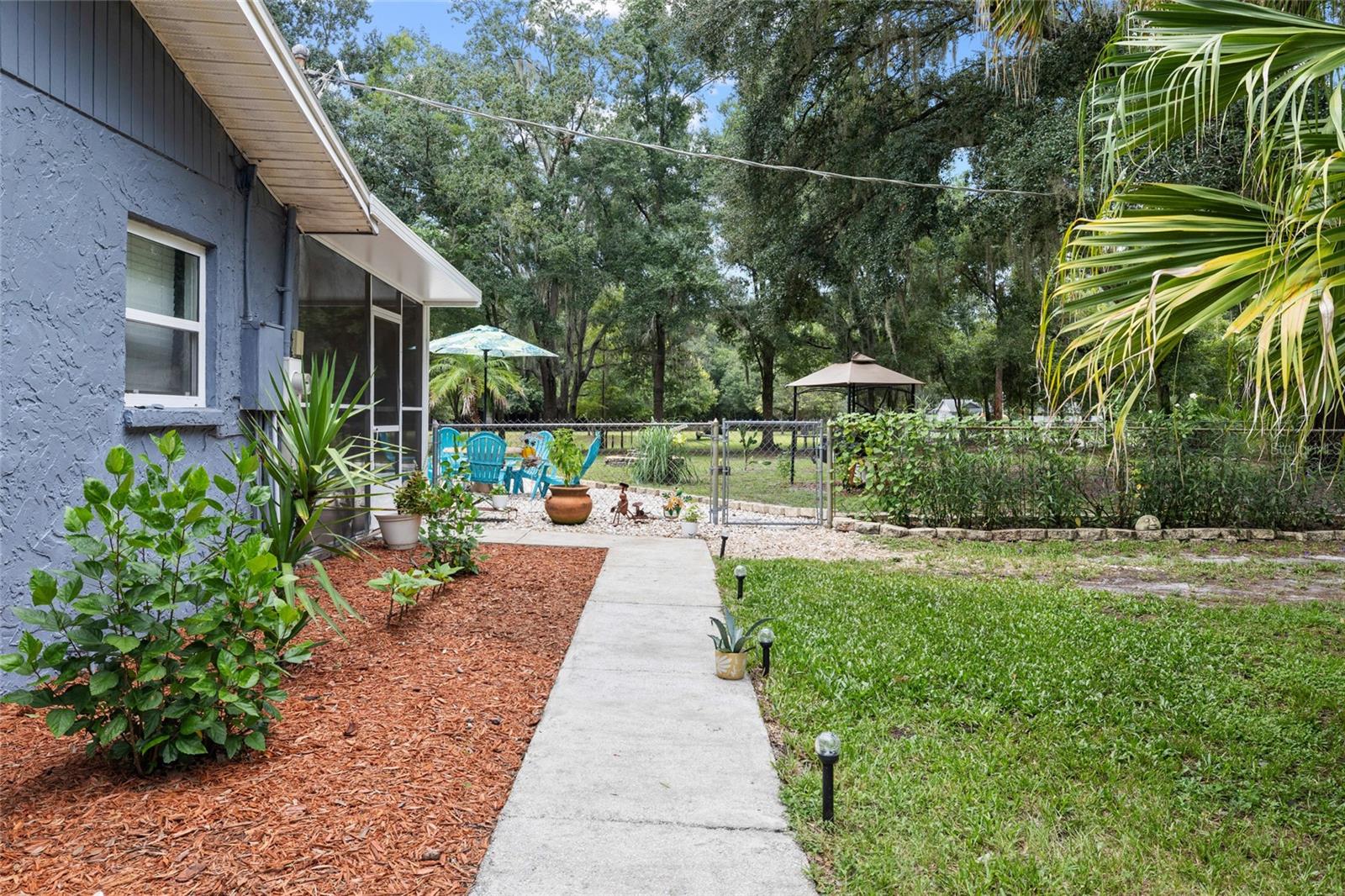 7402 W KNIGHTS GRIFFIN RD