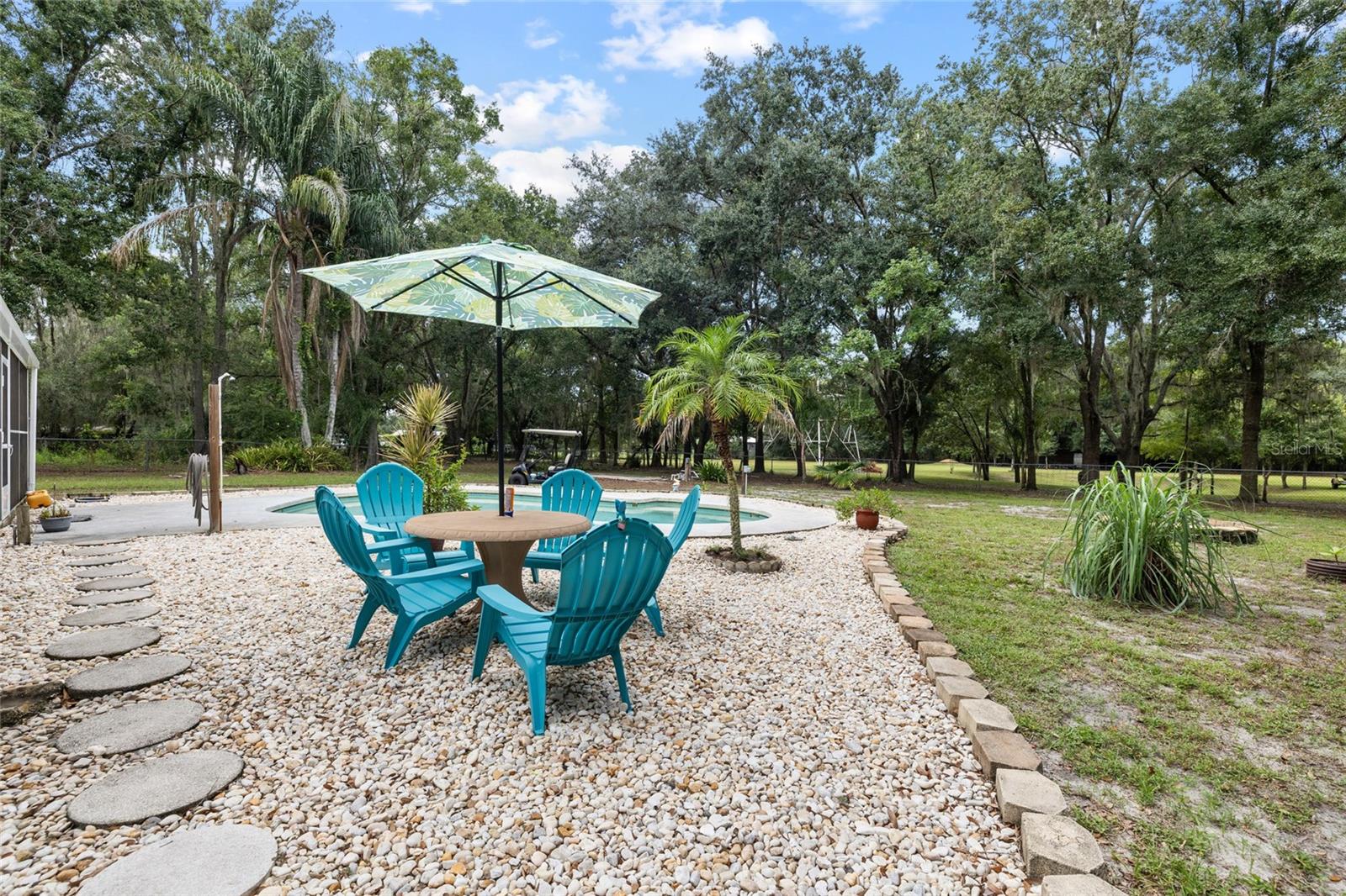 7402 W KNIGHTS GRIFFIN RD