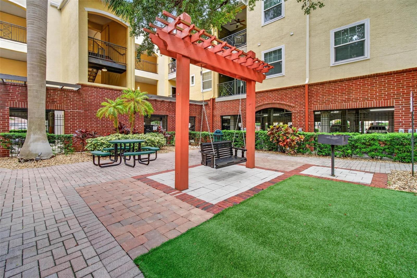 2010 E PALM AVE #14318