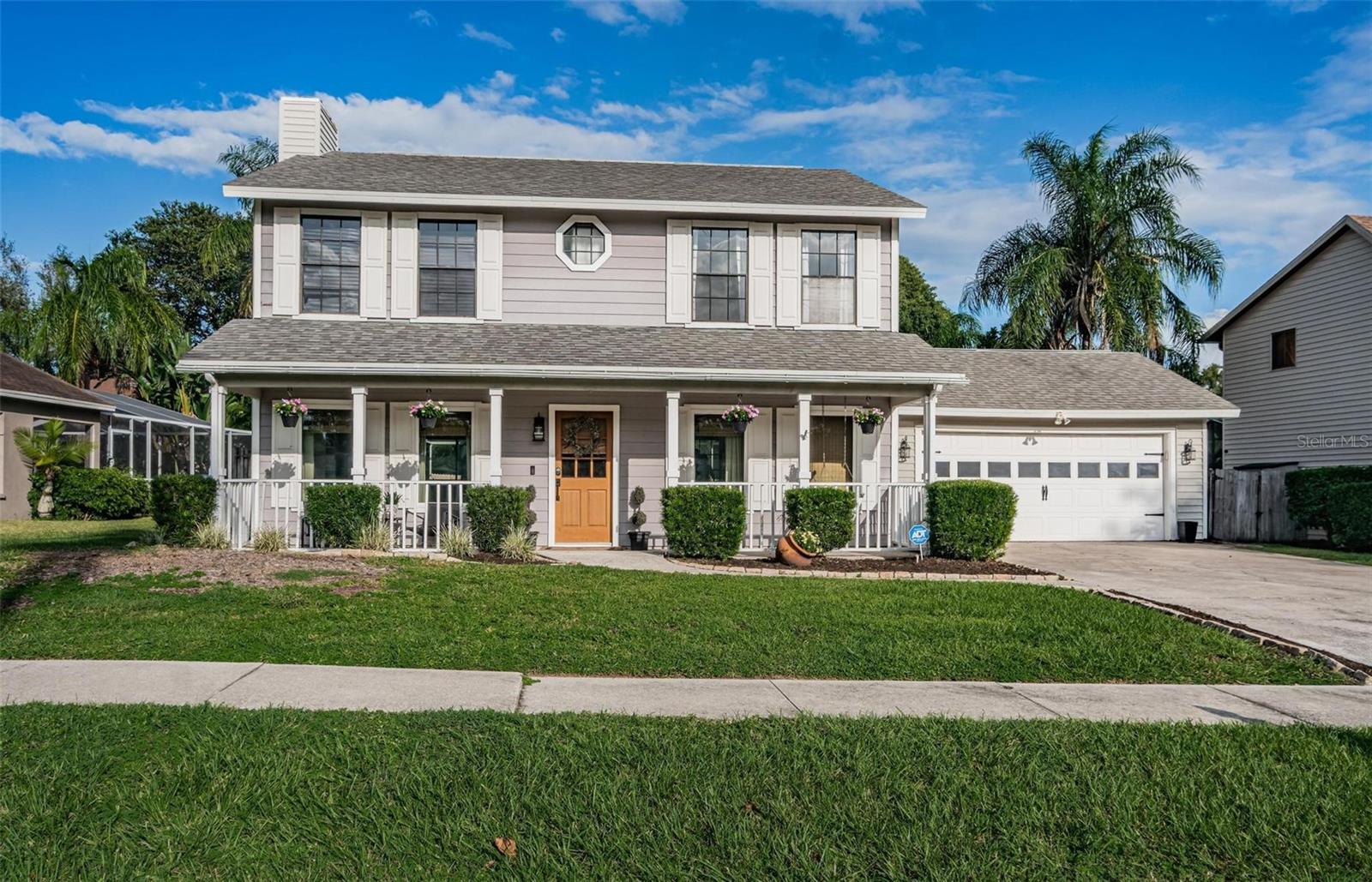 1806 River Crossing Dr, Valrico