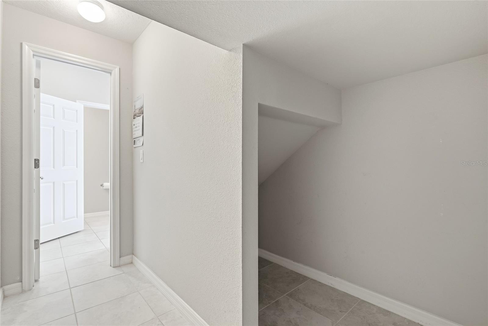 5304 SYLVESTER LOOP