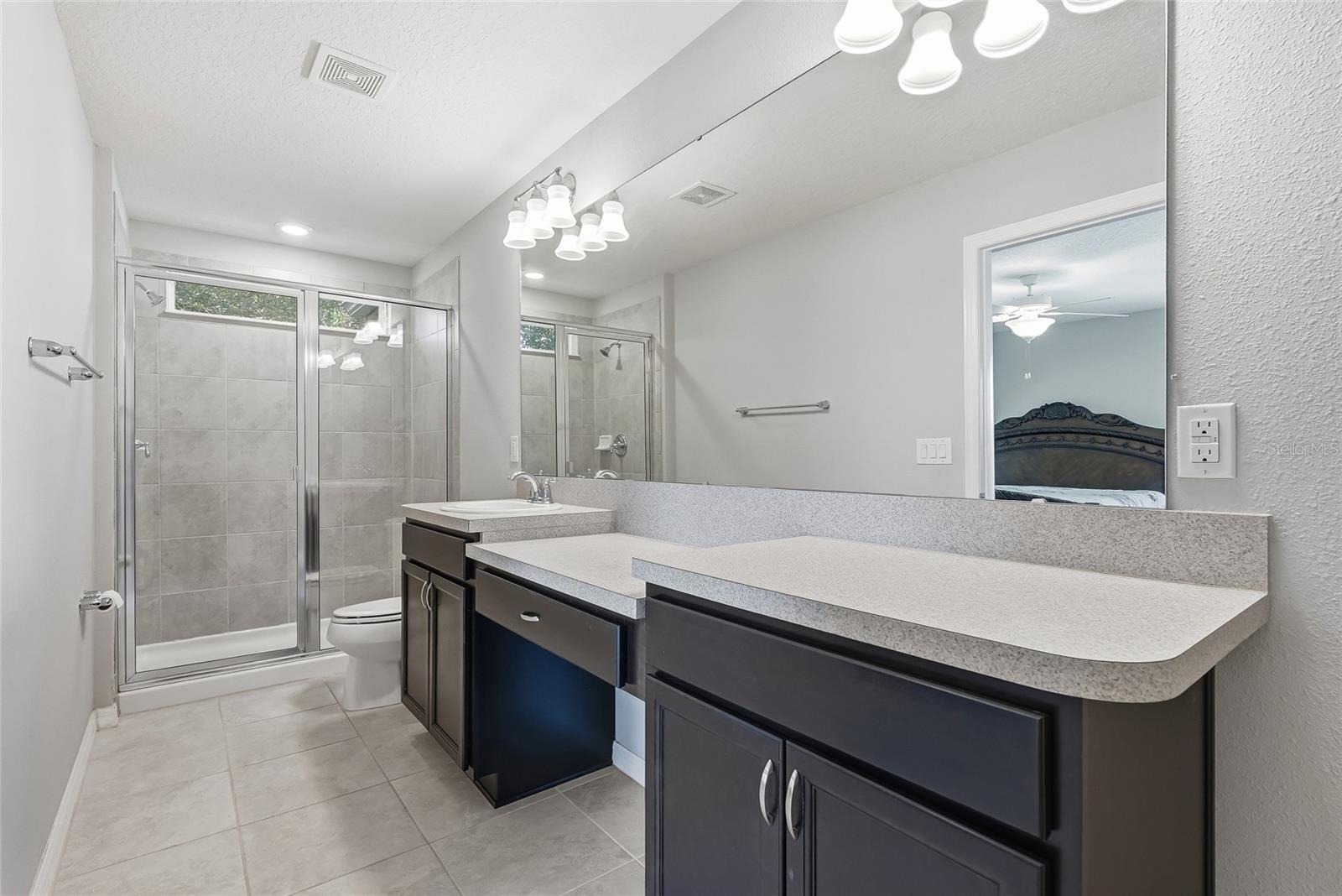 5304 SYLVESTER LOOP