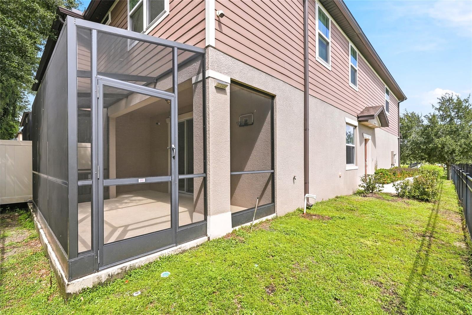 5304 SYLVESTER LOOP