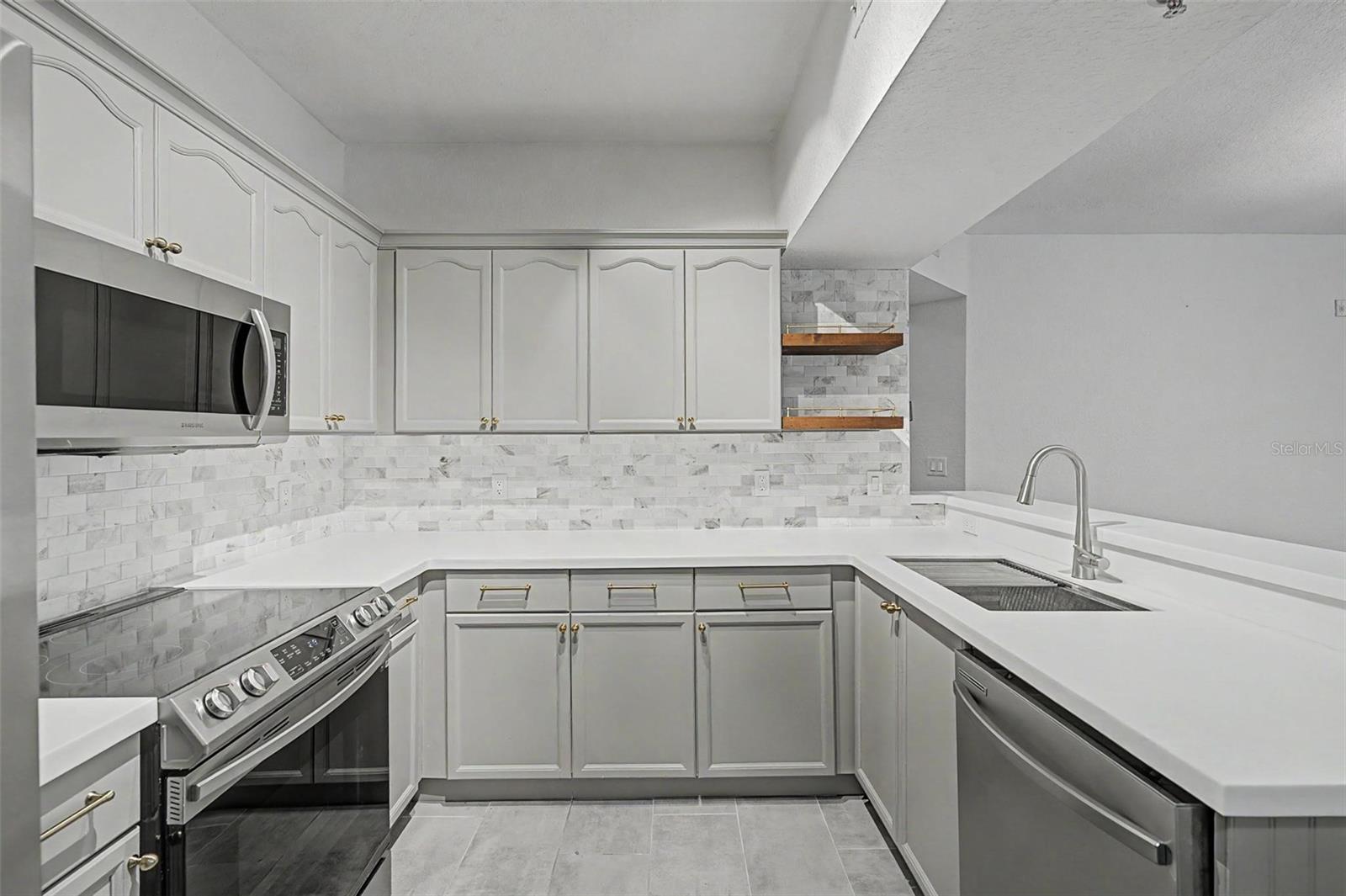 5125 PALM SPRINGS BLVD #6107