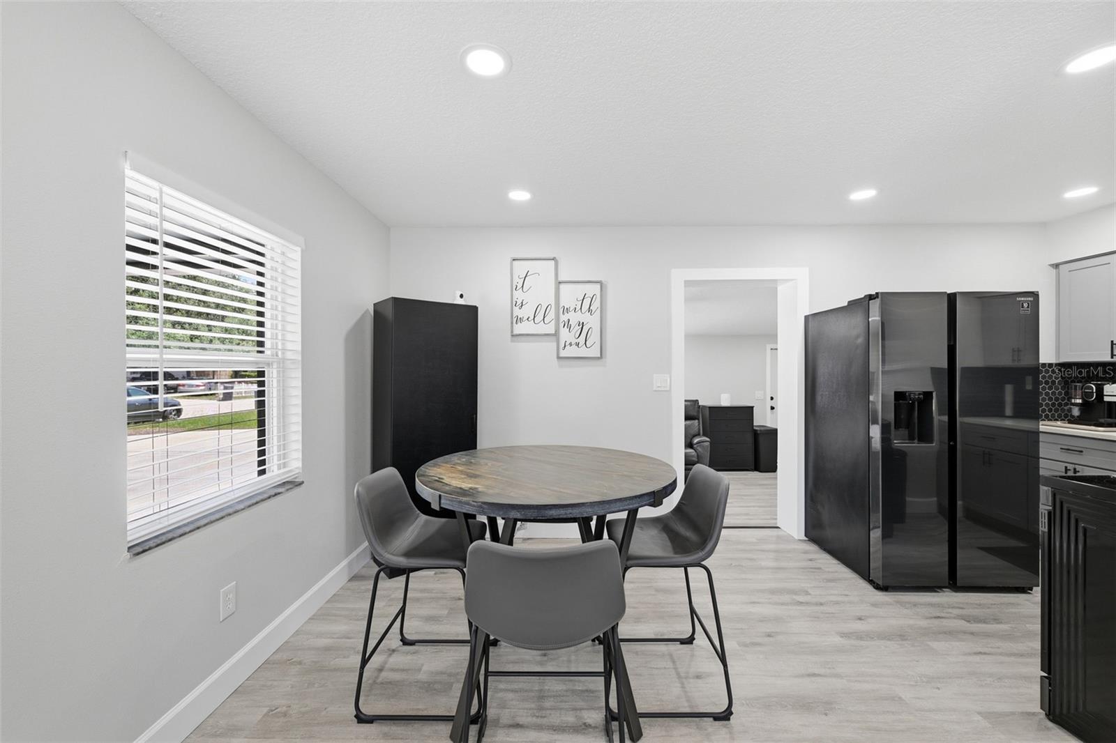 8015 TUDOR PL