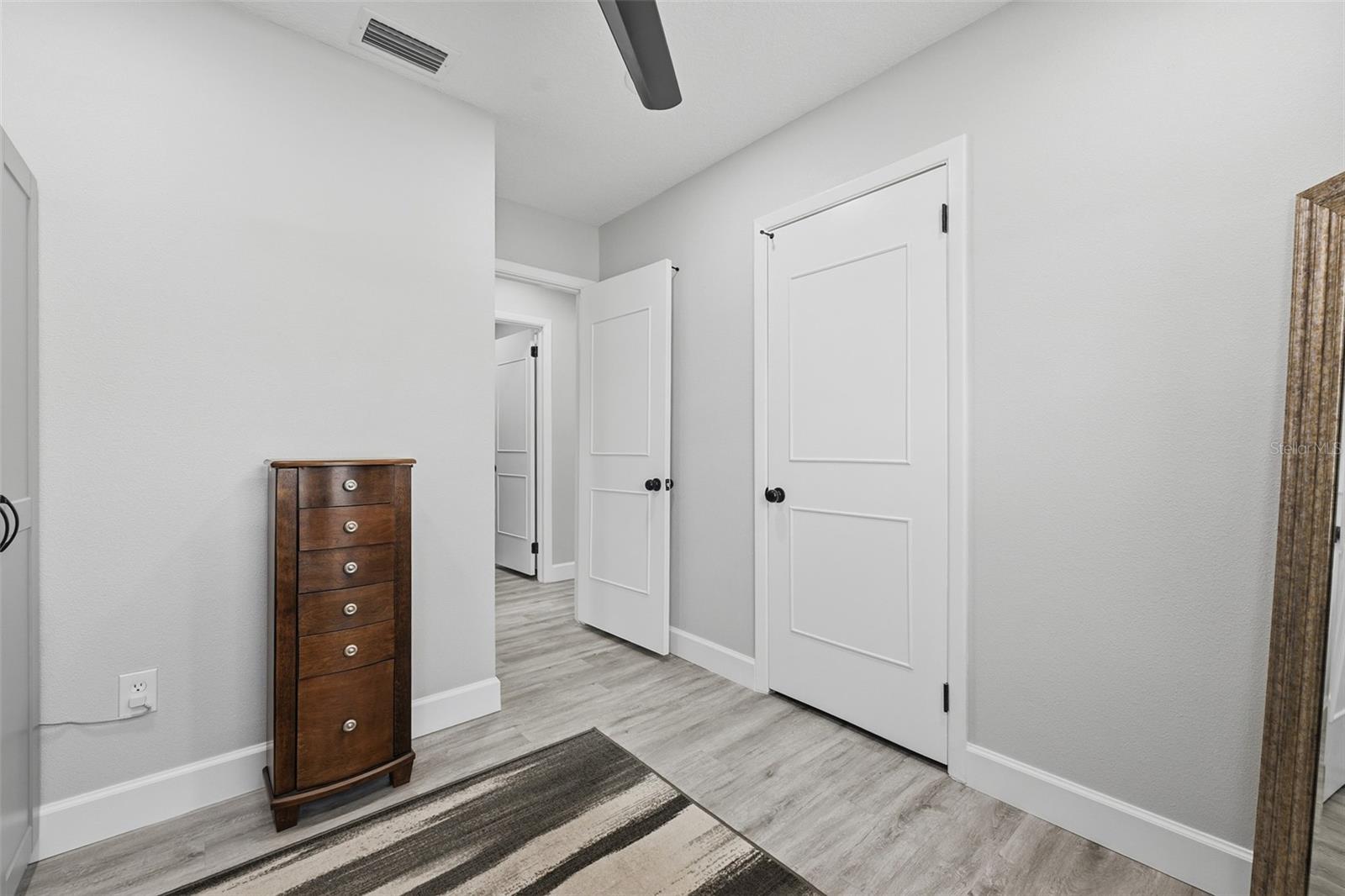 8015 TUDOR PL