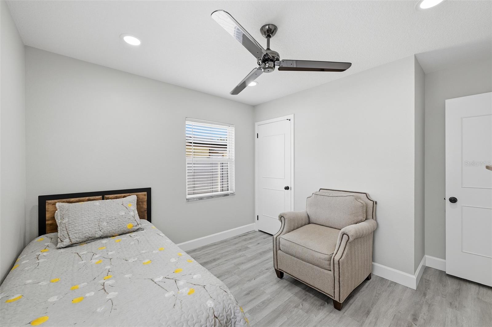 8015 TUDOR PL