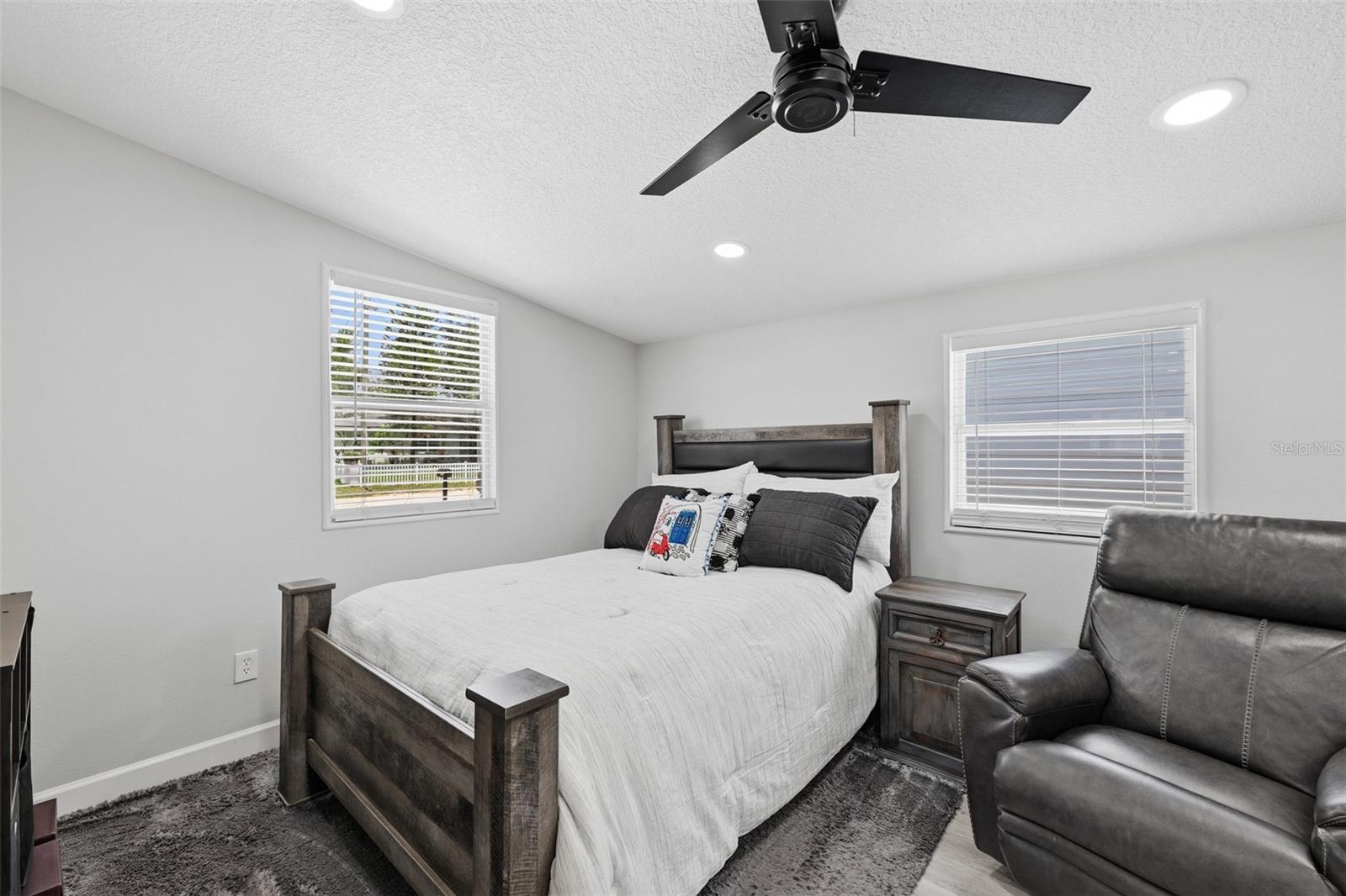 8015 TUDOR PL