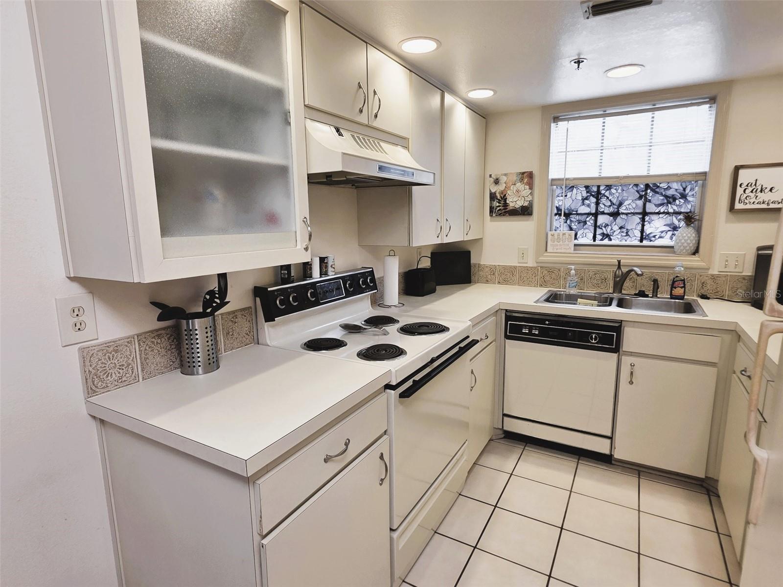 2210 VISTA DEL SOL CIR #502
