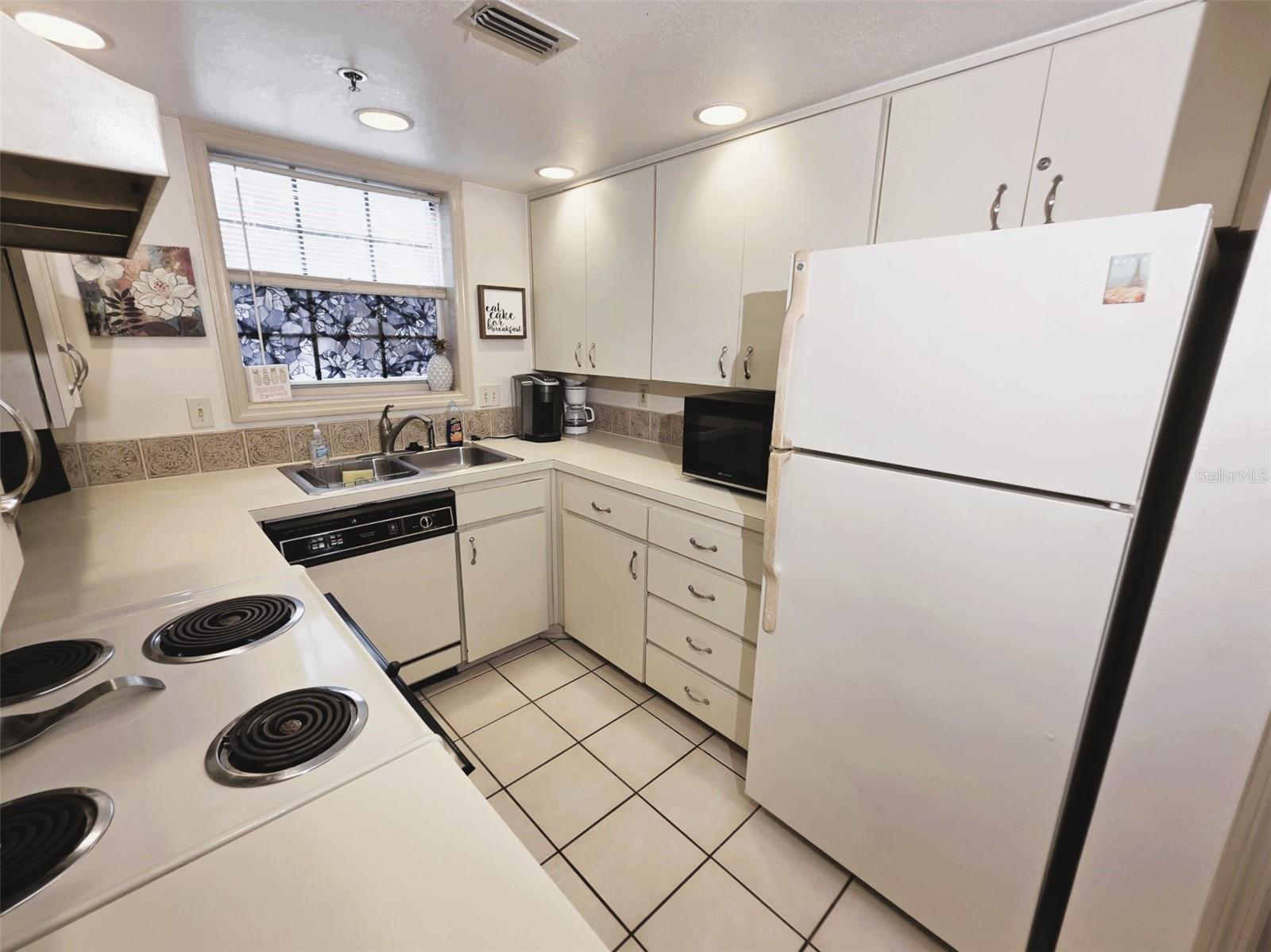 2210 VISTA DEL SOL CIR #502