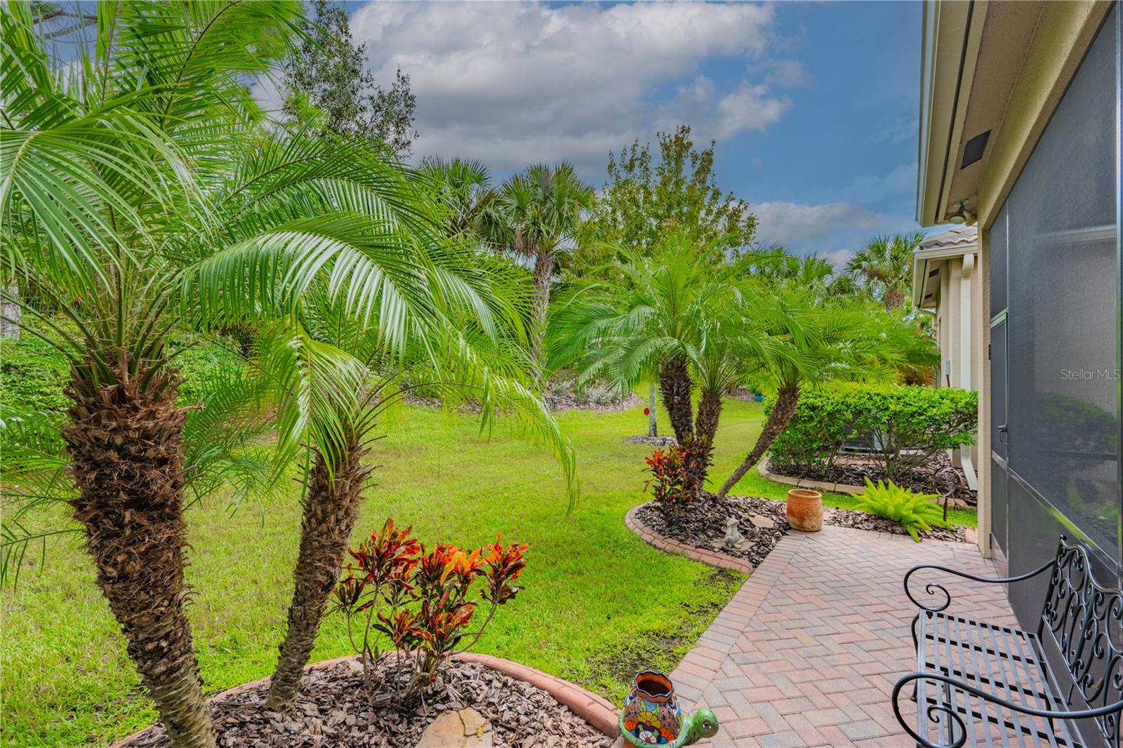 4952 SANDY GLEN WAY