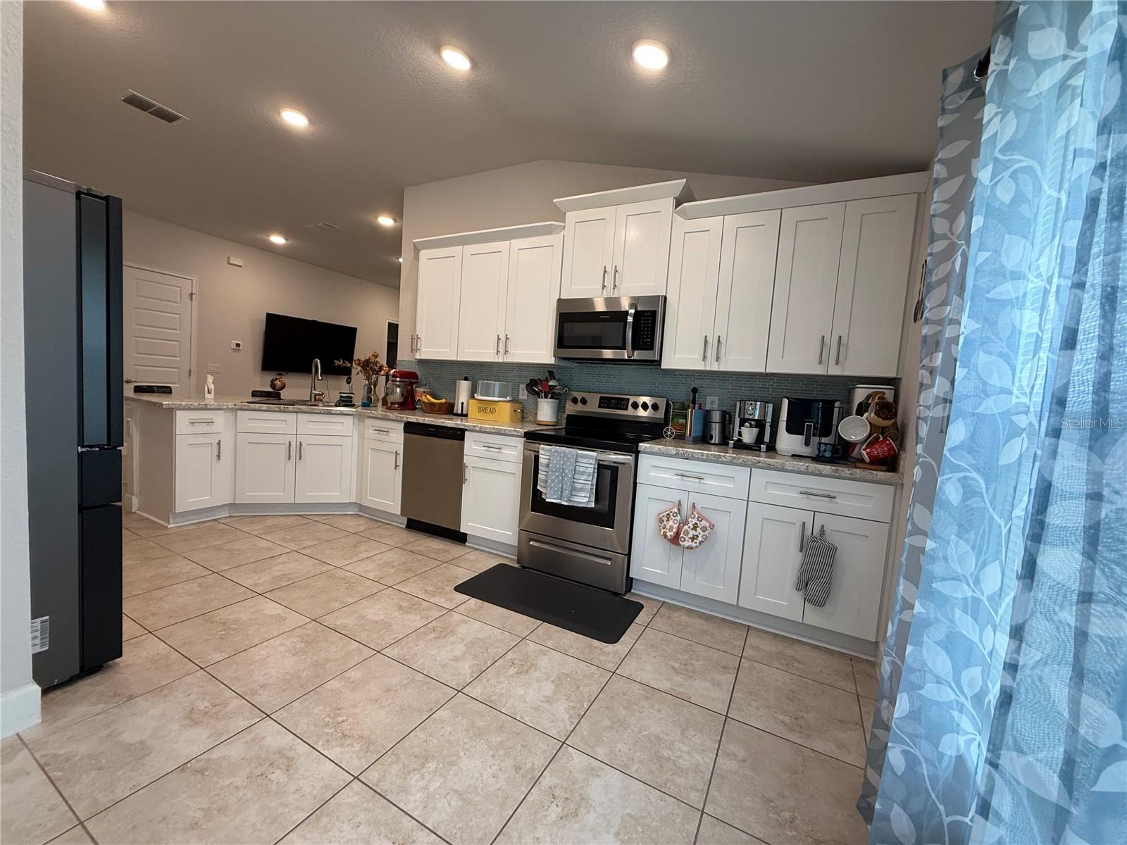 14921 TROPICAL VIOLET WAY