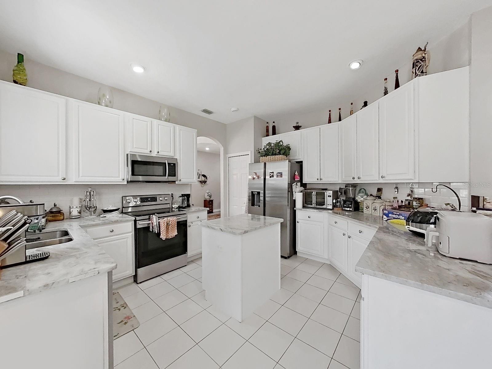 10212 GARDEN ALCOVE DR