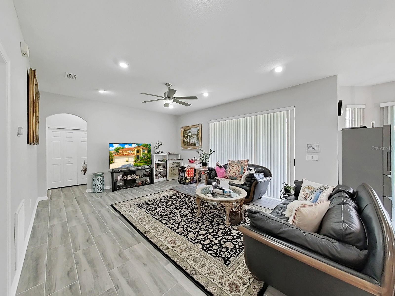 10212 GARDEN ALCOVE DR