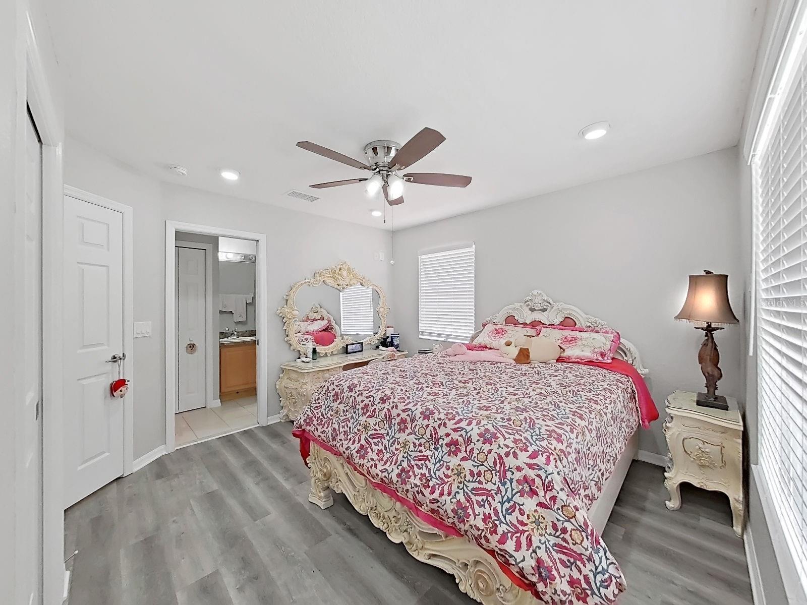 10212 GARDEN ALCOVE DR