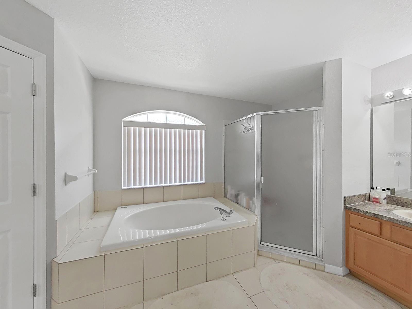 10212 GARDEN ALCOVE DR