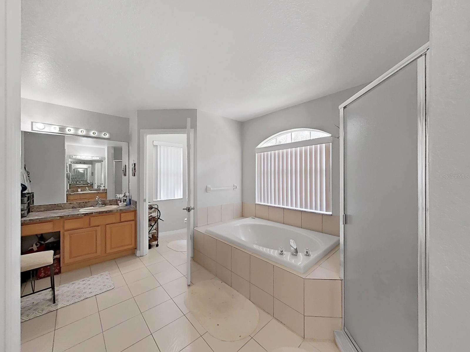 10212 GARDEN ALCOVE DR