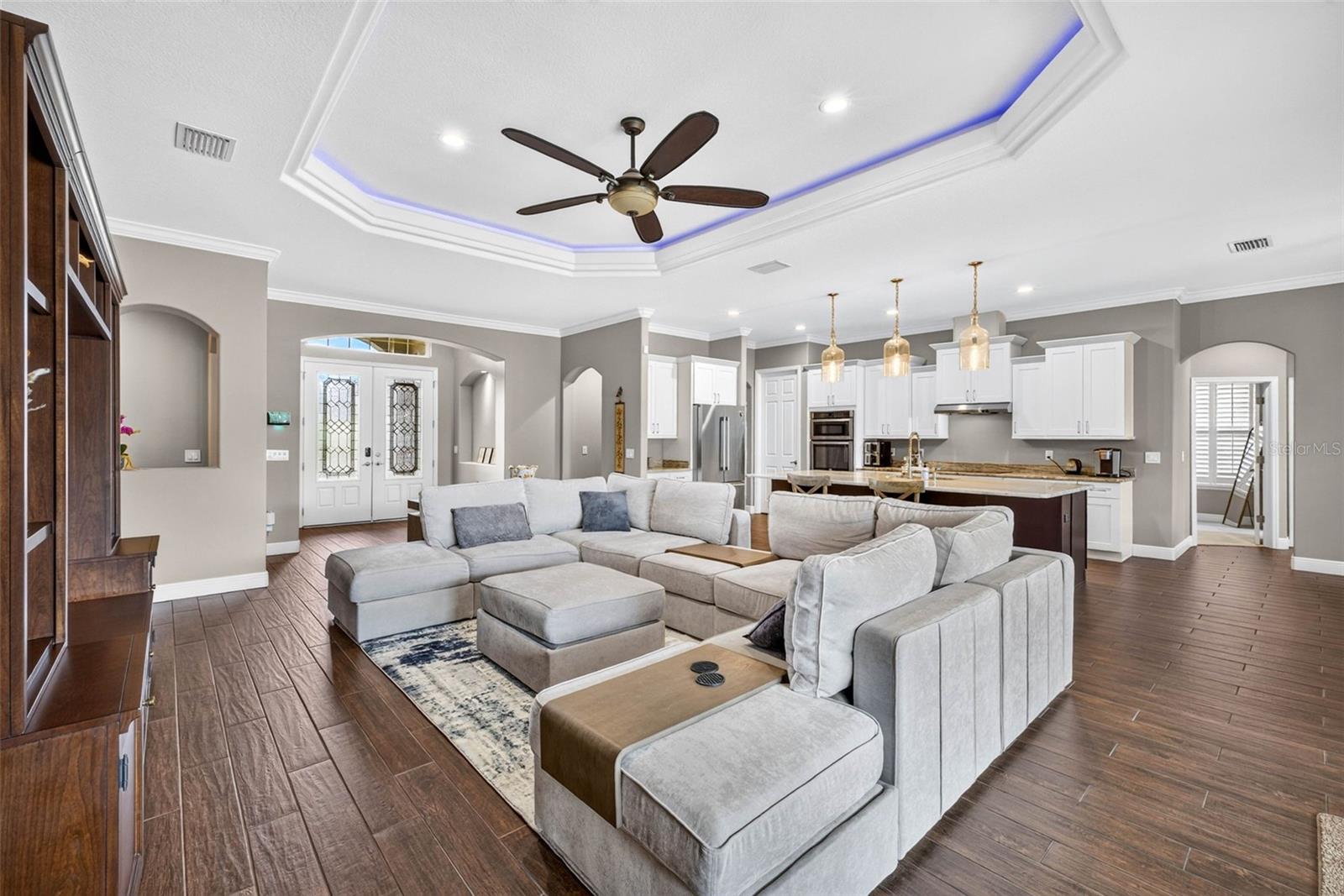 4760 LAGO VISTA CIR
