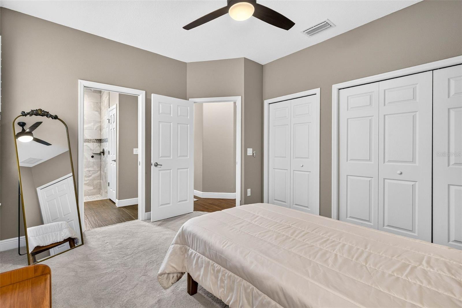 4760 LAGO VISTA CIR